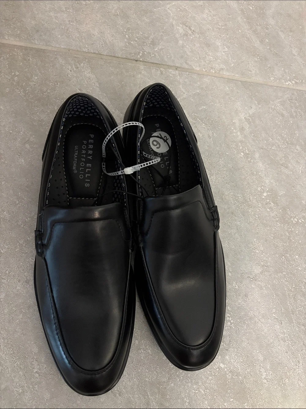 Perry Ellis Black Slip-On Leather Loafers